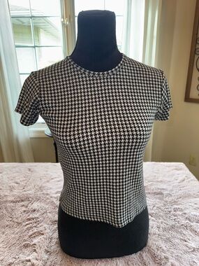 Brandy Melville Houndstooth Short Sleeve Women's Top